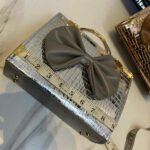 Untitled (1080 x 1080 px) (13)